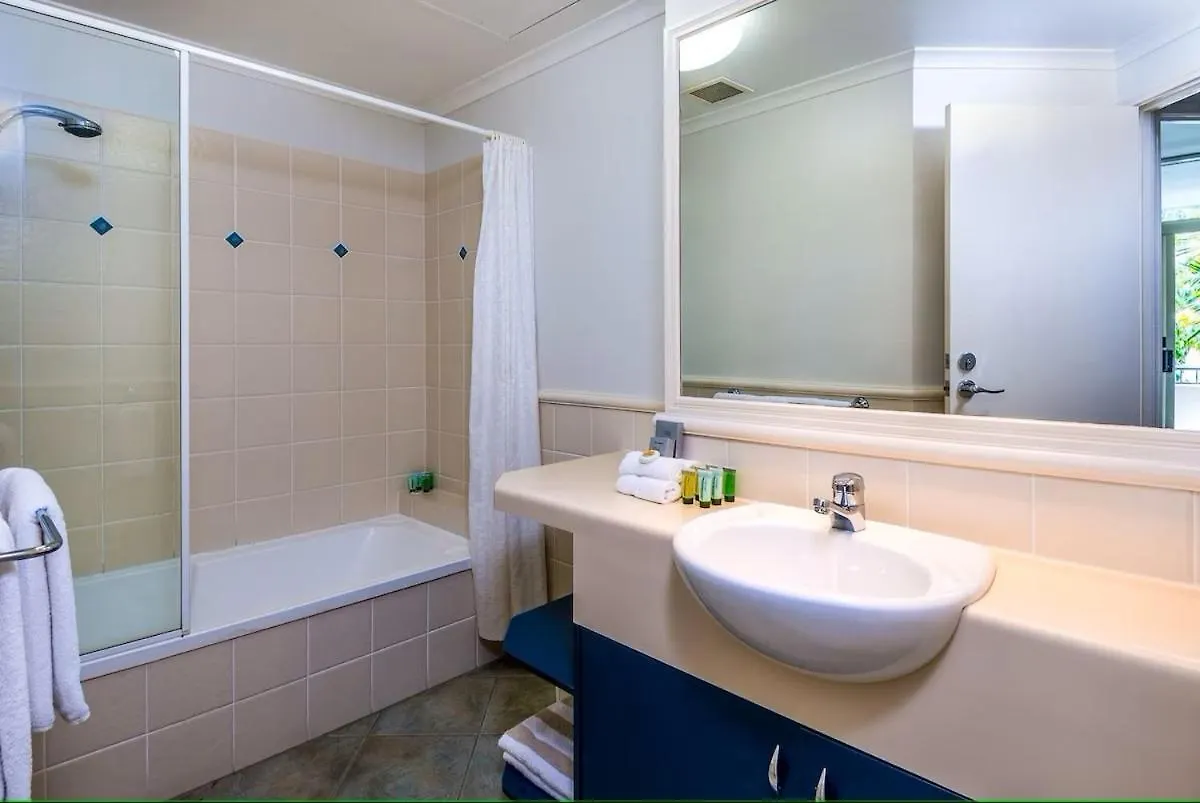 Oasis 8 At Palm Cove Apartment