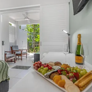 Elysium Private At Club & Apartment