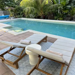 Indigo Studio With Pool 200m To Beach Guest house